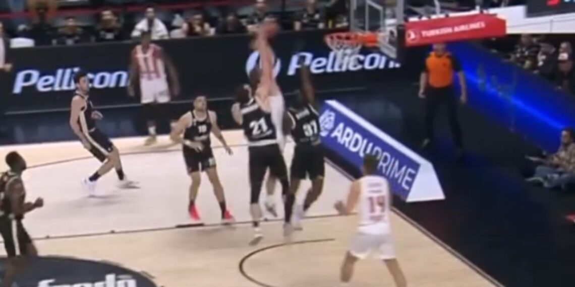 Euroleague: Κάρφωμα του μήνα του Γουόκαπ